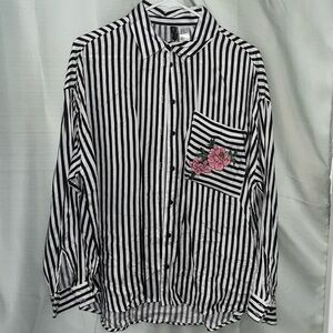 Ladies H&M button down blouse